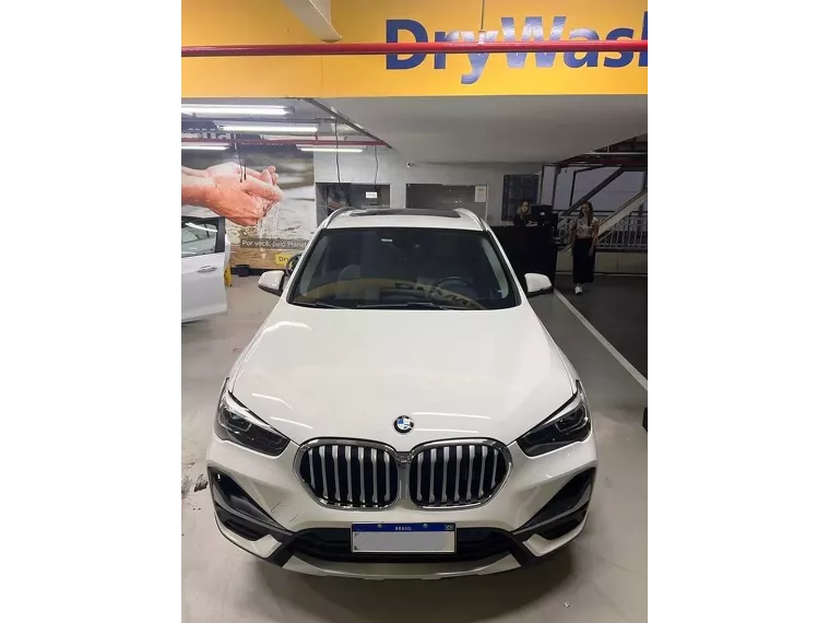 BMW X1 Branco 6