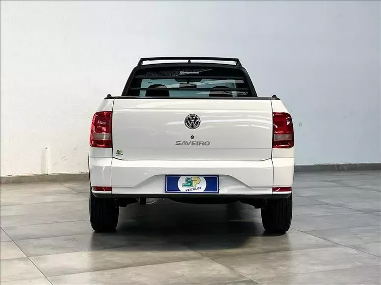 Volkswagen Saveiro Branco 3