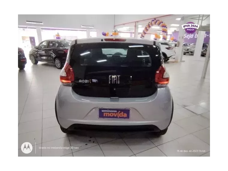 Fiat Mobi Prata 1