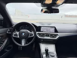 BMW 330i