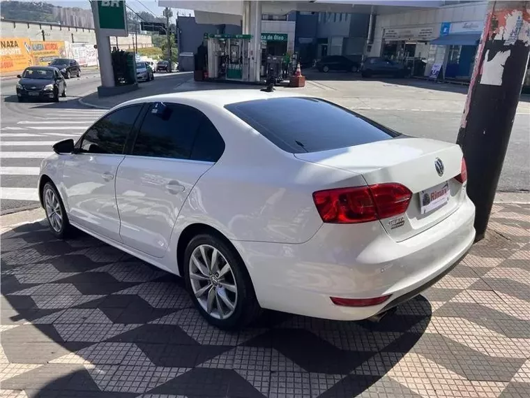 Volkswagen Jetta Branco 8