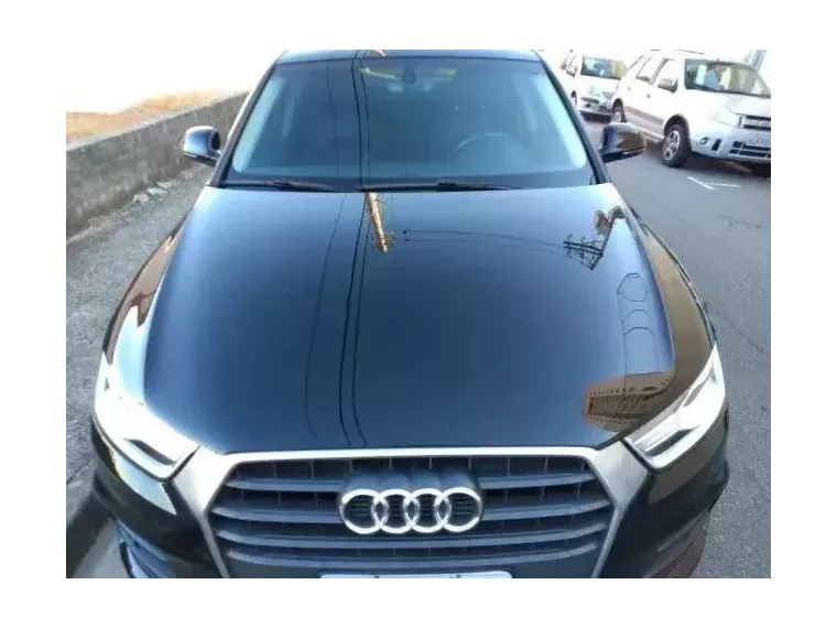 Audi Q3 Preto 6