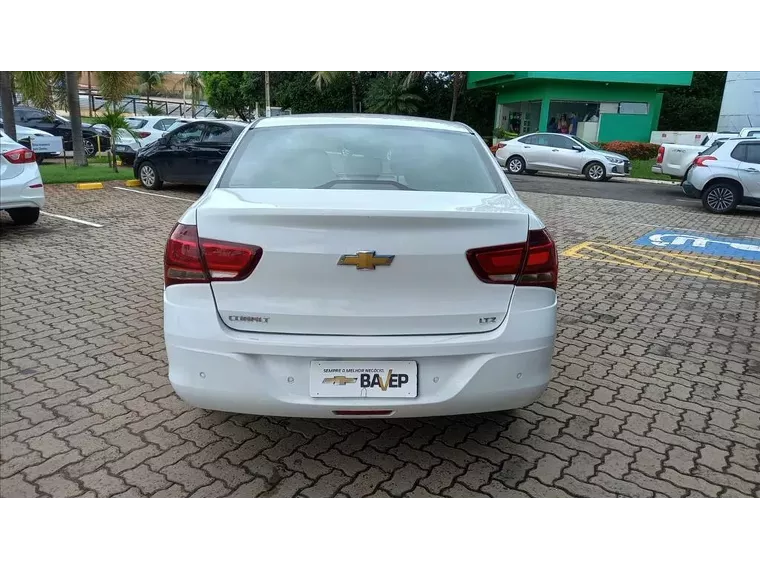 Chevrolet Cobalt Branco 6