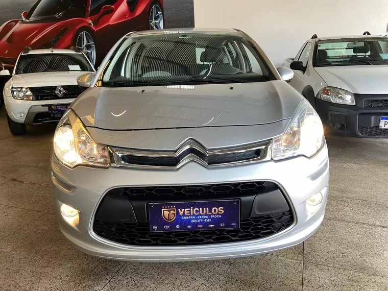 Citroën C3 Prata 17