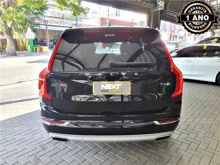 Volvo XC90 Preto 17