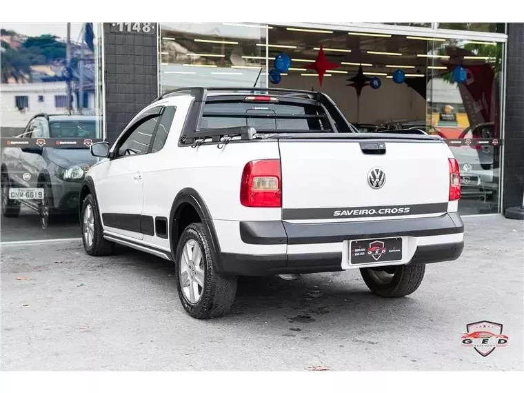 Volkswagen Saveiro Branco 3