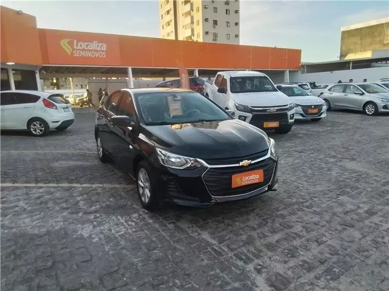 Chevrolet Onix Preto 5