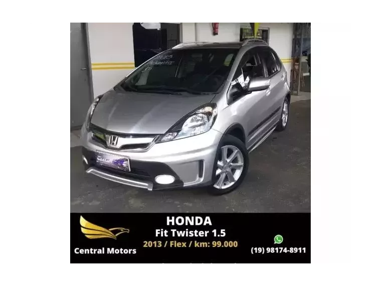 Honda FIT Prata 1