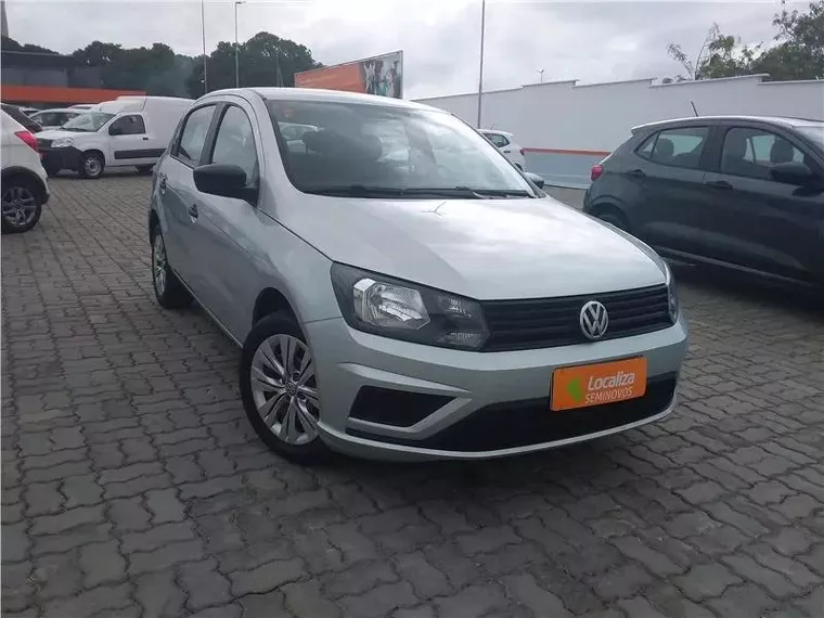 Volkswagen Gol Prata 1