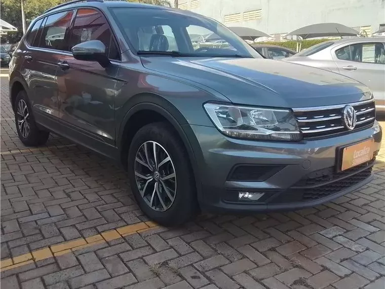 Volkswagen Tiguan Cinza 13