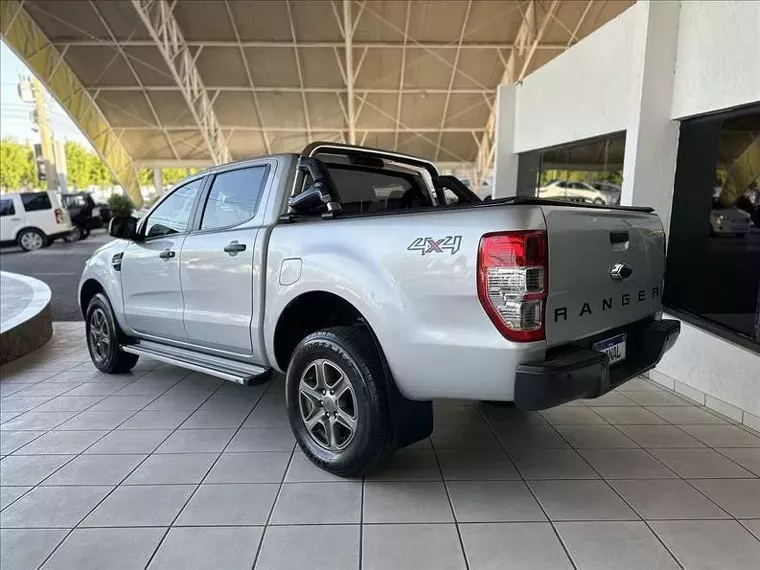 Ford Ranger Prata 11