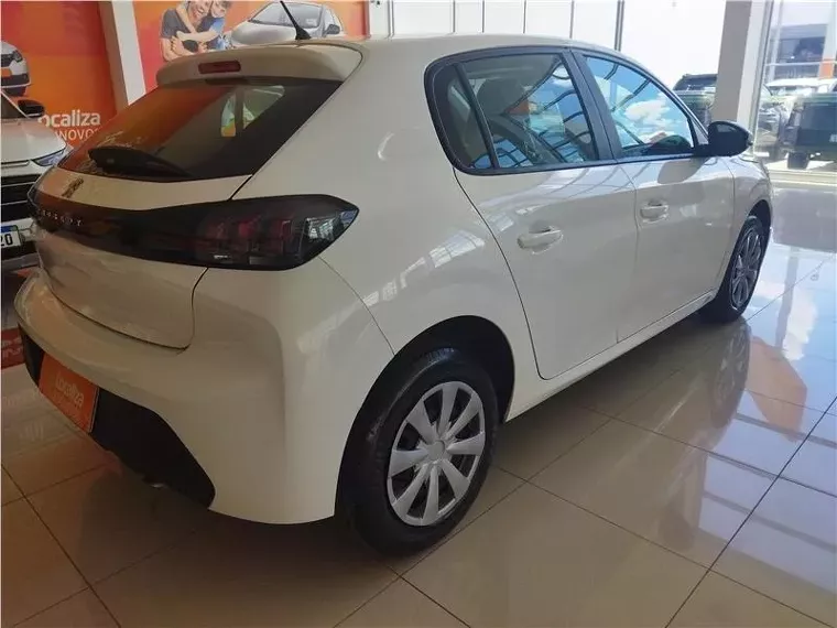 Peugeot 208 Branco 6