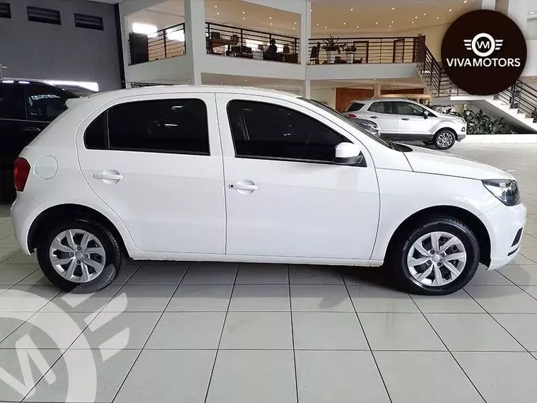 Volkswagen Gol Branco 8