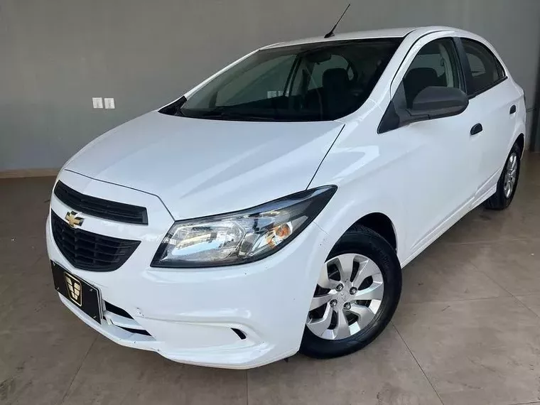 Chevrolet Onix Branco 2