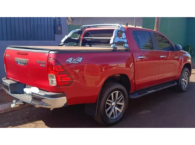 Toyota Hilux Vermelho 15