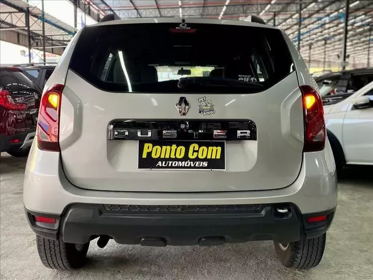 Renault Duster Prata 6