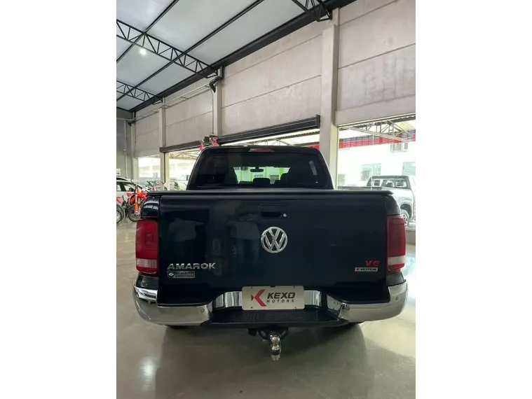 Volkswagen Amarok Preto 2