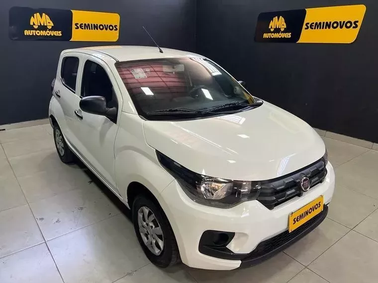 Fiat Mobi Branco 21