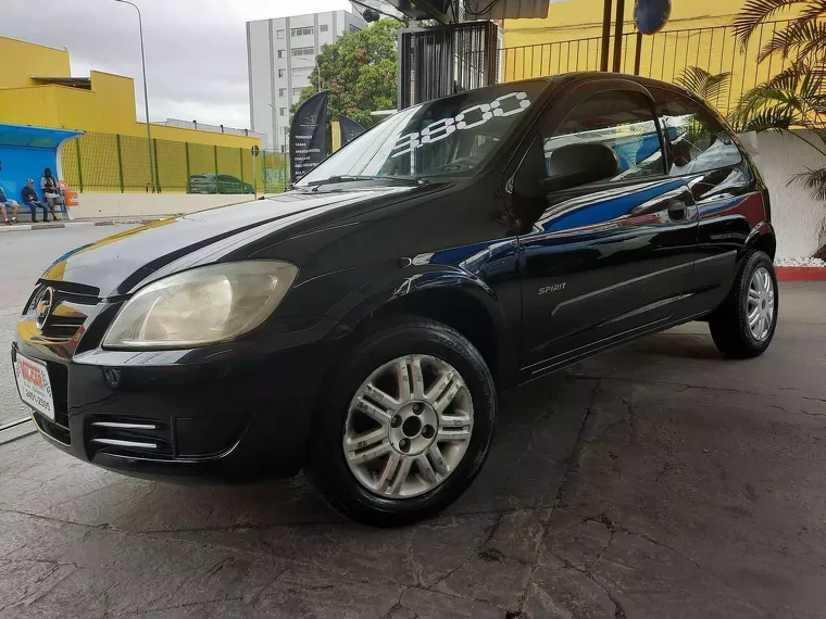 Chevrolet Celta Preto 25