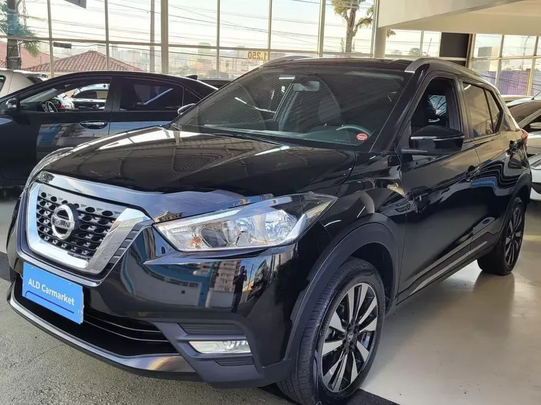 Nissan Kicks Preto 5