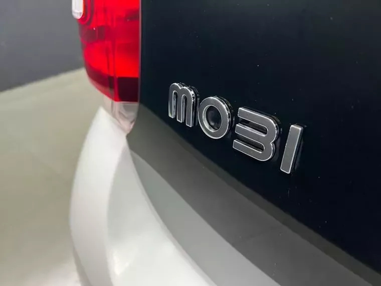 Fiat Mobi Branco 4