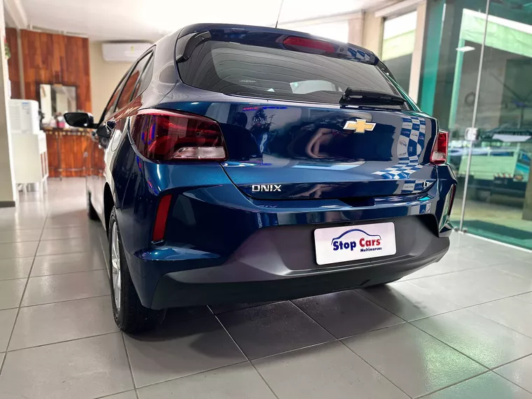 Chevrolet Onix Azul 10