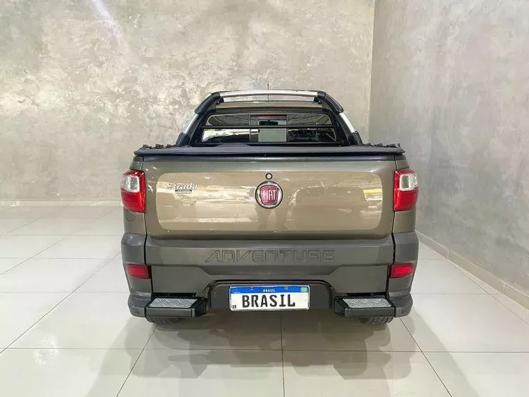 Fiat Strada Cinza 2