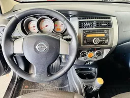 Nissan Grand Livina