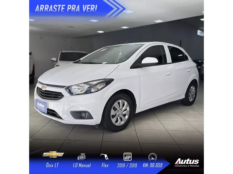 Chevrolet Onix Branco 5