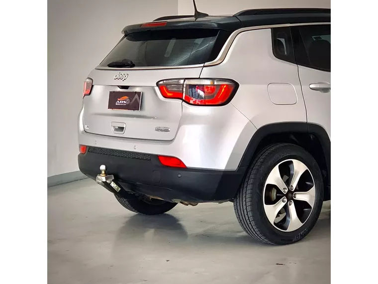 Jeep Compass Prata 11