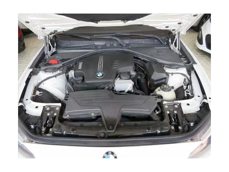 BMW 120i Branco 2