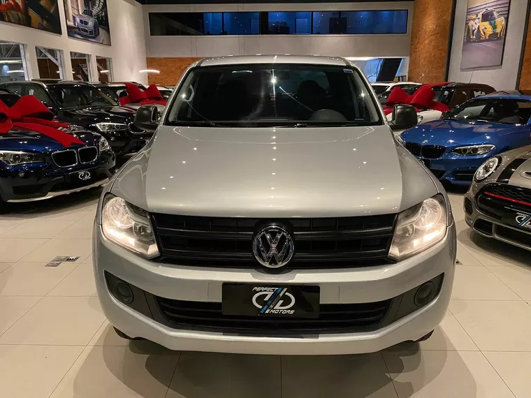 Volkswagen Amarok Prata 6