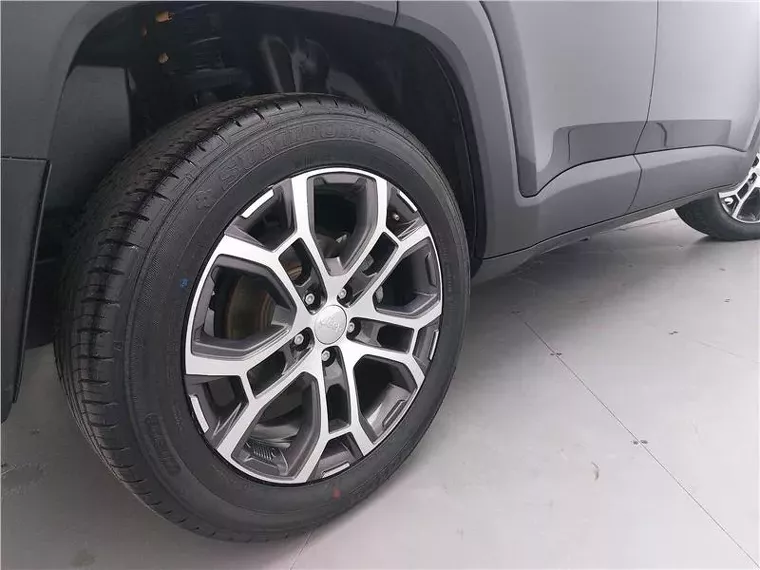 Jeep Renegade Preto 18