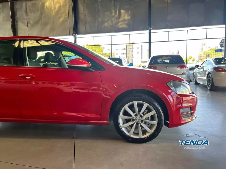 Volkswagen Golf Vermelho 4