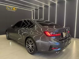 BMW 320i