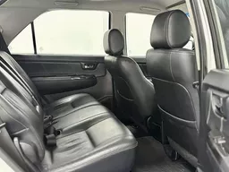 Toyota Hilux SW4