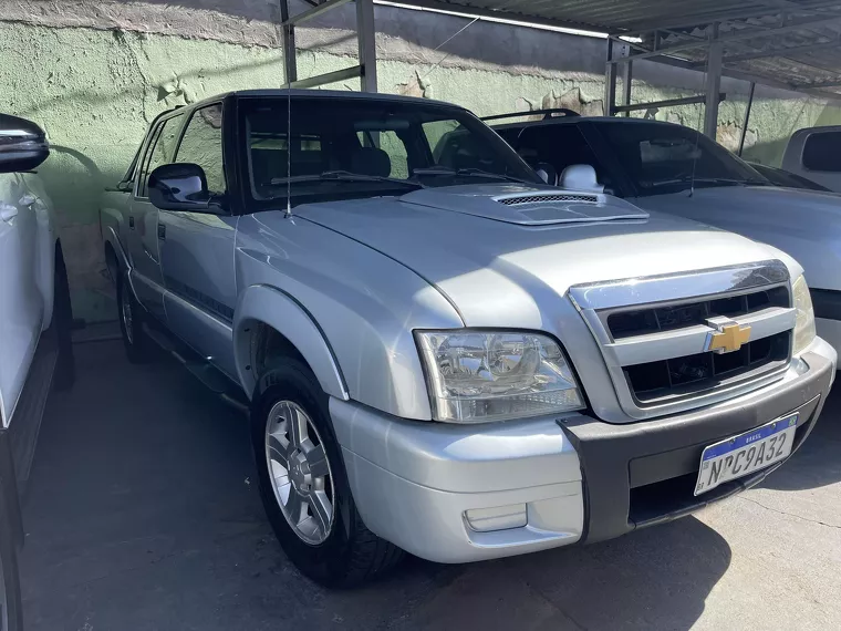 Chevrolet S10 Prata 9