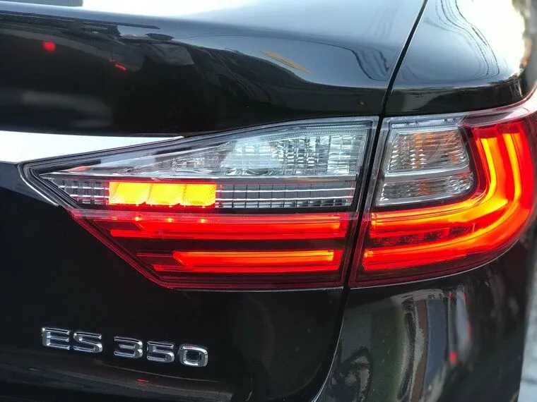 Lexus ES 350 Preto 9