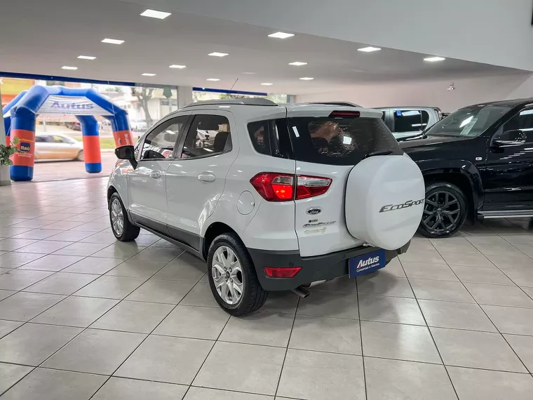 Ford Ecosport Branco 4