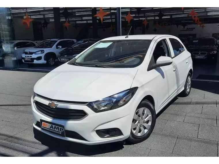 Chevrolet Onix Branco 3