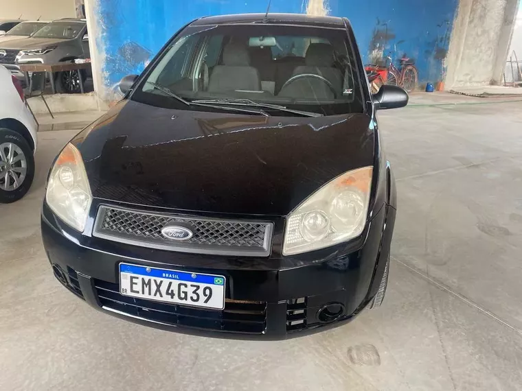 Ford Fiesta Preto 2