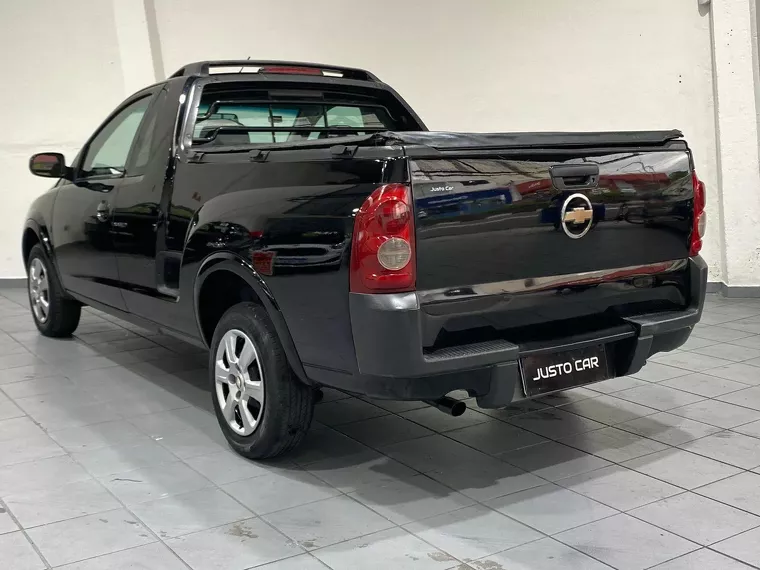 Chevrolet Montana Preto 13