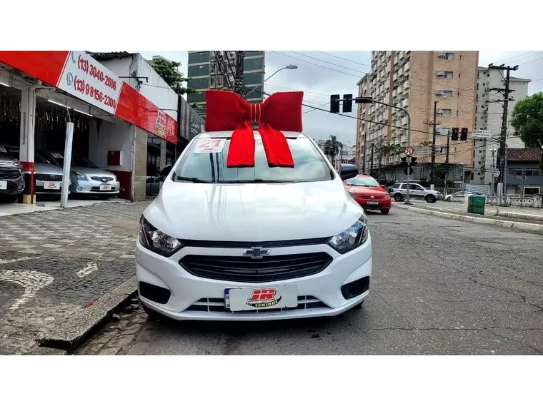 Chevrolet Onix Branco 4