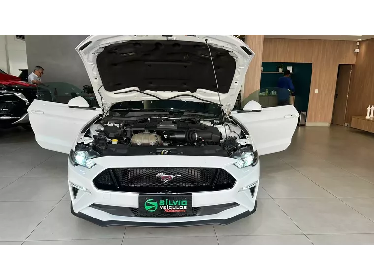 Ford Mustang Branco 4