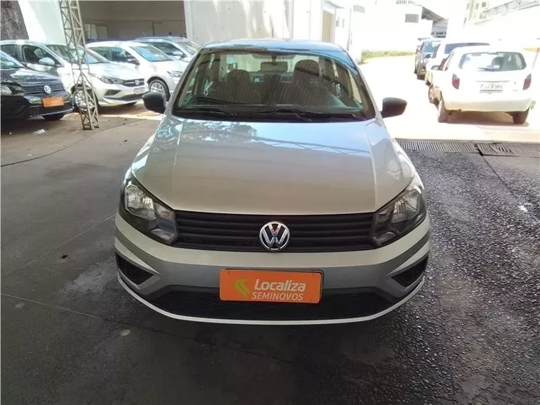 Volkswagen Voyage Prata 4