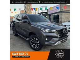 Toyota Hilux SW4