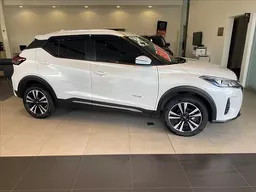 Nissan Kicks Play
