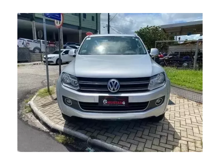 Volkswagen Amarok Prata 4