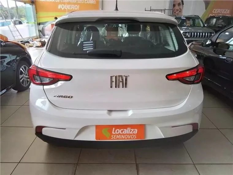 Fiat Argo Branco 12