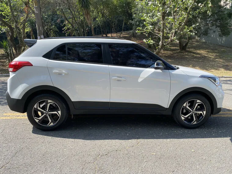 Hyundai Creta Branco 13